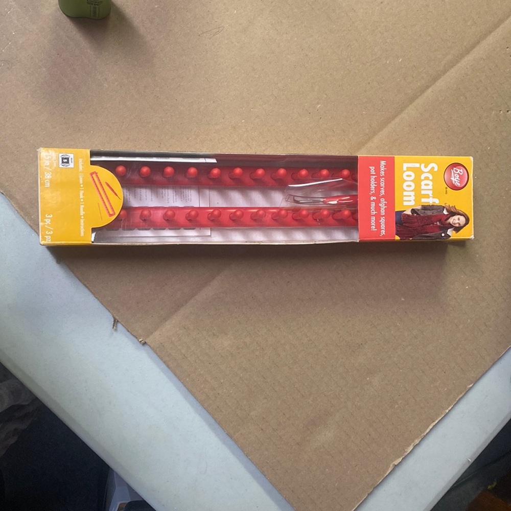 Scarf loom